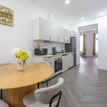 Apartman Cozy Downtown 2bedrm W' Peacefull Neighborhood