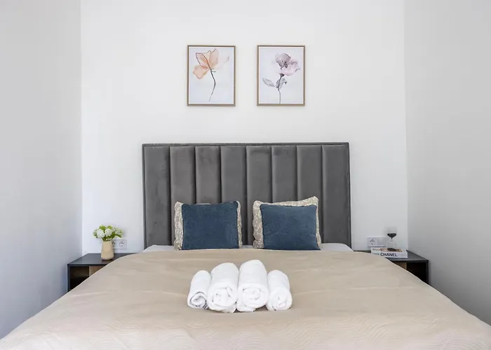 Cozy Downtown 2bedrm W' Peacefull Neighborhood アパート *